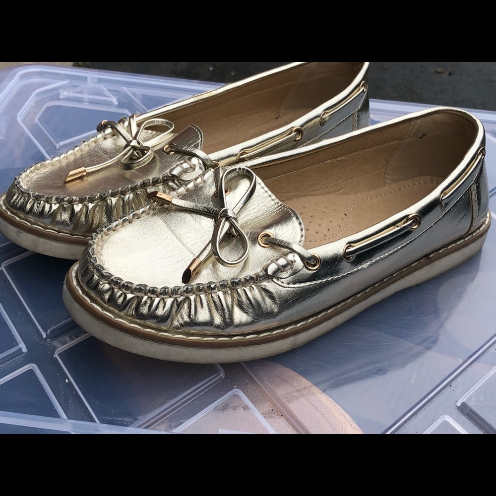 Wanted Mate Golden Leather Boat Shoes Size 8